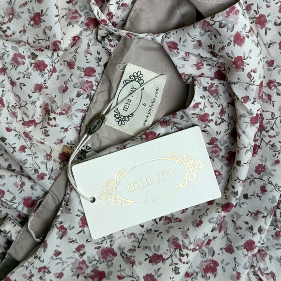 SOLD - Picture 5 of 8